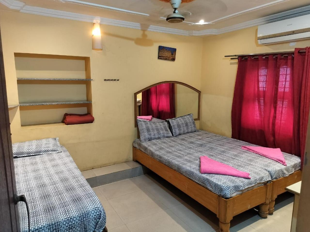 Gopi Guest House Hampi Szoba fotó